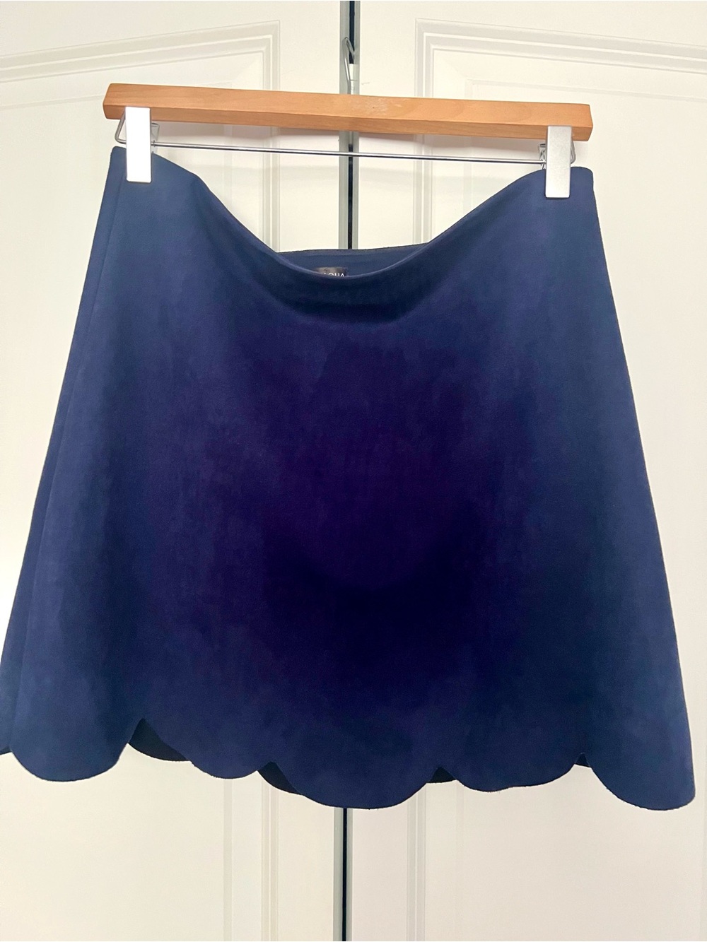 Aqua Faux Suede Navy Scalloped Mini Skirt, Size Large - Picture 8 of 13
